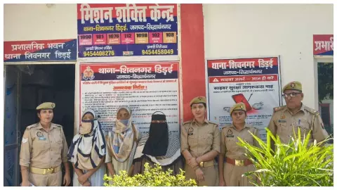 Two sisters recovered while going to Mumbai Two sisters recovered while going to Mumbai