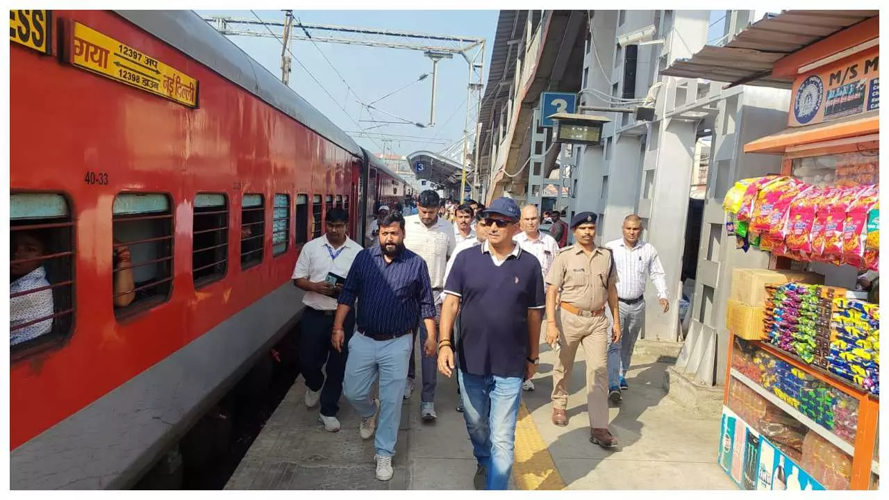 Emphasis on rail passenger convenience in Tyohari season