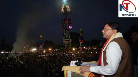 Uttarakhand News: दशहरा महोत्सव में शामिल हुए सीएम धामी, बोले- सत्य और धर्म की हमेशा होती है जीत Uttarakhand News: दशहरा महोत्सव में शामिल हुए सीएम धामी, बोले- सत्य और धर्म की हमेशा होती है जीत