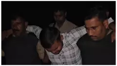 Azamgarh News:  पुलिस मुठभेड़ में जानलेवा हमले का आरोपी घायल, तमंचा और कारतूस बरामद