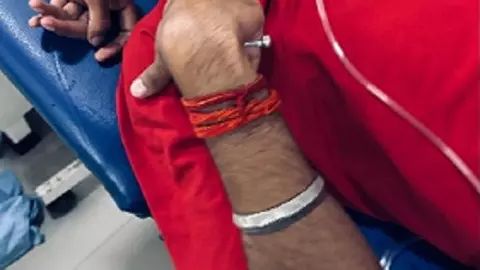 लखनऊ विश्वविद्यालय में धरने के दौरान छात्र की तबीयत बिगड़ी, अस्पताल में भर्ती