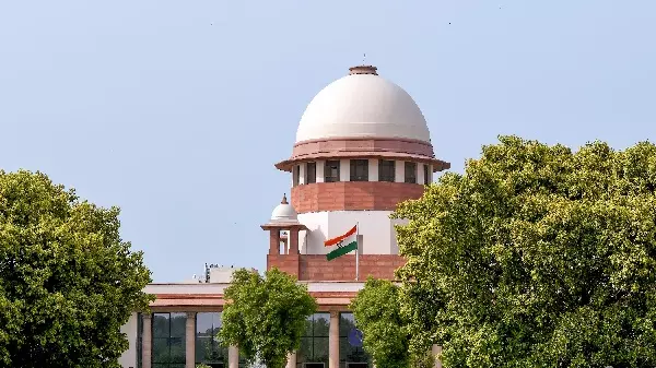 लखीमपुर खीरी हिंसा: आशीष मिश्रा को सुप्रीम कोर्ट से बड़ी राहत, दिवाली पर लखनऊ जाने की मिली इजाजत लखीमपुर खीरी हिंसा: आशीष मिश्रा को सुप्रीम कोर्ट से बड़ी राहत, दिवाली पर लखनऊ जाने की मिली इजाजत