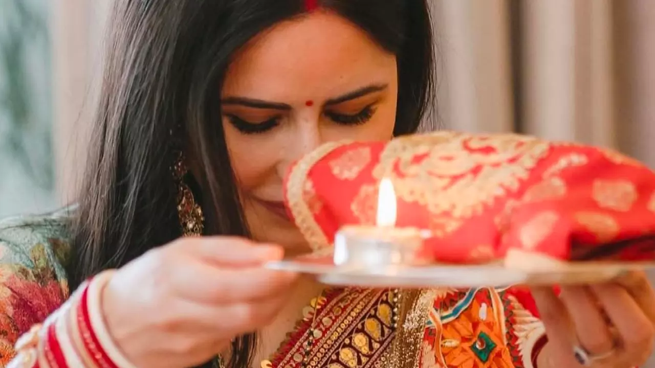 Karwa Chauth Bollywood Song Karwa Chauth Bollywood Song