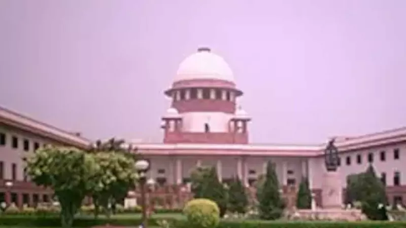 Supreme Court denies resignation of six former AIADMK MLAs Supreme Court denies resignation of six former AIADMK MLAs