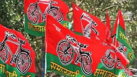 UP MLC Result 2026: लखनऊ में सपा की कांति सिंह भारी अंतर से जीतीं, BJP धराशायी UP MLC Result 2026: लखनऊ में सपा की कांति सिंह भारी अंतर से जीतीं, BJP धराशायी