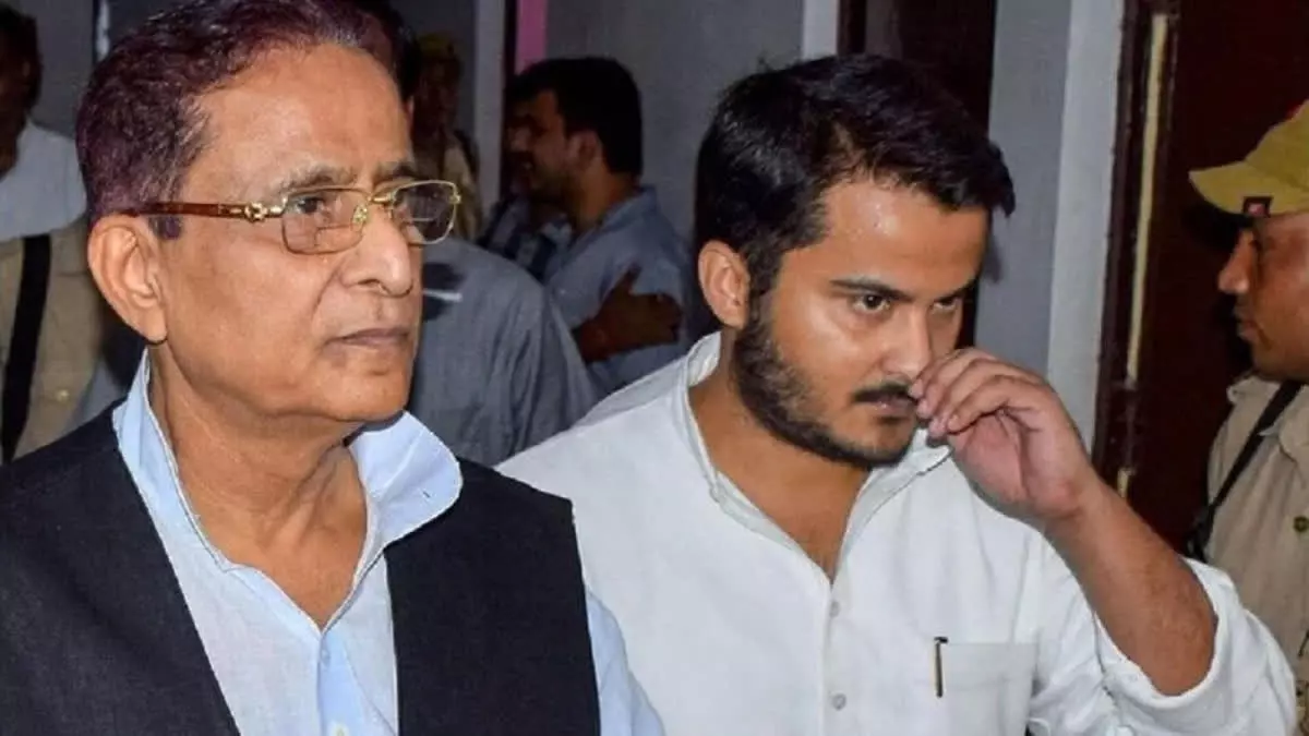 Azam Khan और अब्दुल्ला आजम को HC से बड़ी राहत, दो पैन कार्ड केस में सजा सस्पेंड; जानें कब आएंगे जेल से बाहर