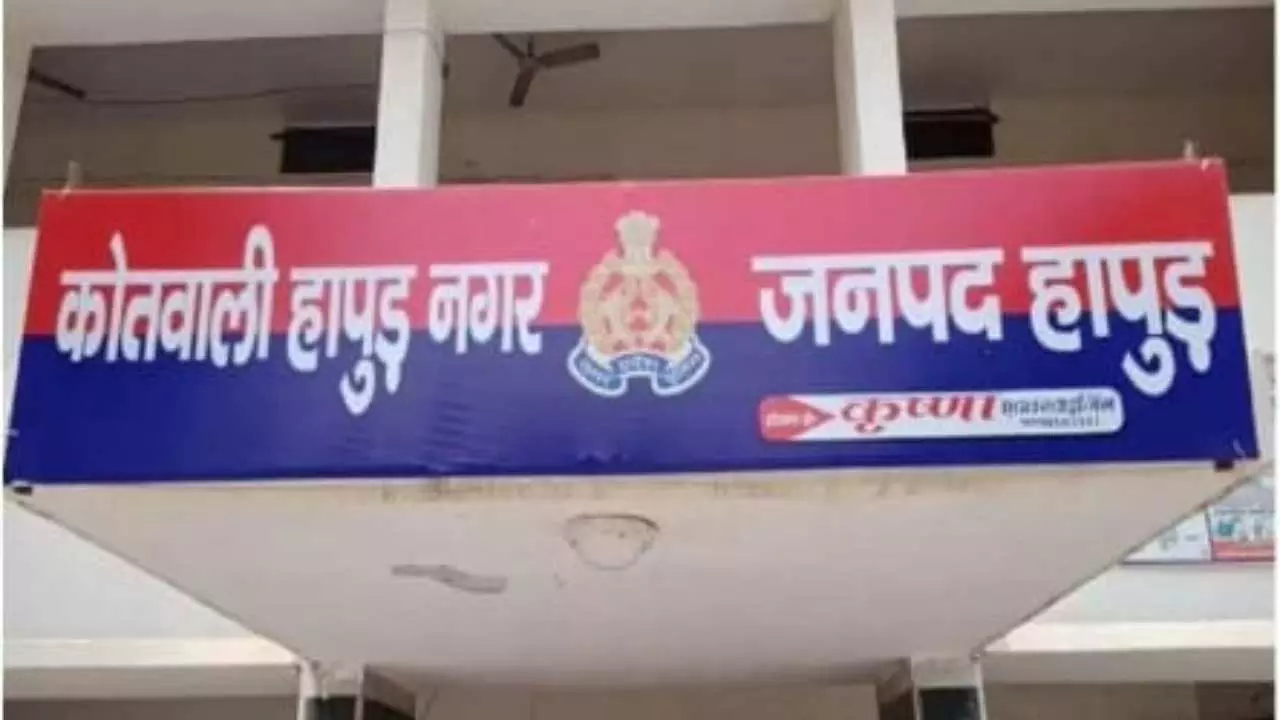 Hapur: गली में पाइप ठीक करने पर खूनी संघर्ष, बलकटी-फावड़े से हमला; दो भाइयों के सिर में लगे 20 टांके Hapur: गली में पाइप ठीक करने पर खूनी संघर्ष, बलकटी-फावड़े से हमला; दो भाइयों के सिर में लगे 20 टांके
