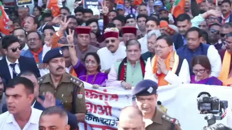 श्रीनगर में सीएम धामी की पदयात्रा, ‘लोकतंत्र बचाओ, अराजकता हटाओ’ कार्यक्रम में उमड़ी भीड़