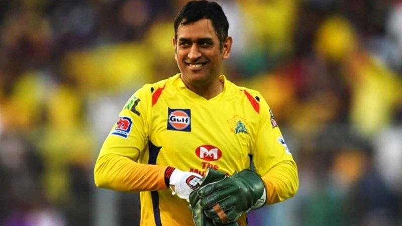 धोनी बने गावस्कर की IPL-XI के कप्तान, जानें किसको पछाड़ा