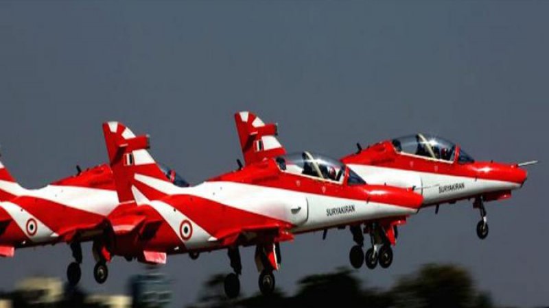 bengaluru two surya kiran aircraft collide during airshow rehearsal ...