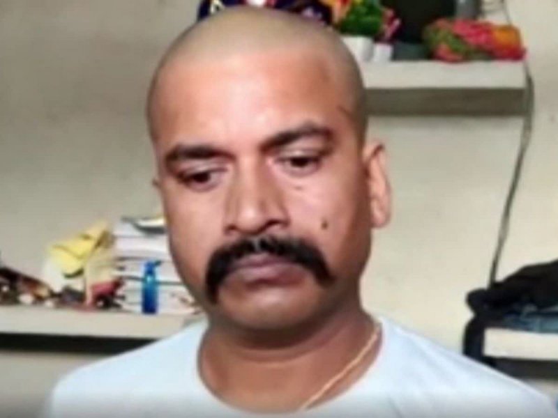 Auraiya: लव-मैरिज से नाराज पिता ने किया बेटी का अंतिम संस्कार, बेटों के साथ मुड़वाया सिर,...'वो मेरे लिए मर गई'