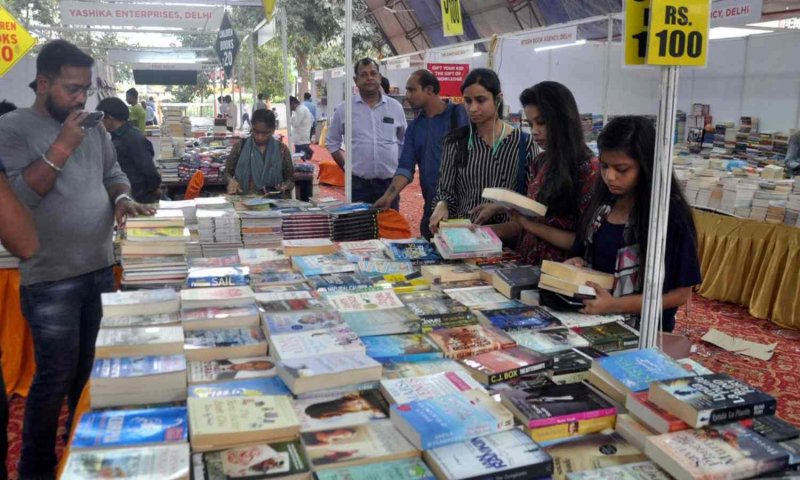 Lucknow Book Fair 2023: रविंद्रालय मैदान में 10 दिवसीय लखनऊ पुस्तक मेले का उद्घाटन किया गया