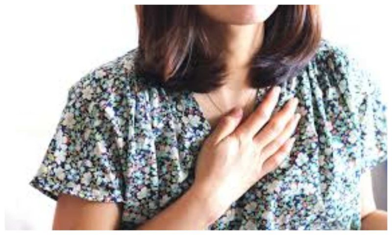 Menopause and Heart Attack : हार्ट अटैक और मेनोपॉज के लक्षण एक जैसे हो सकते हैं, संकेतों को ना करें नजरअंदाज