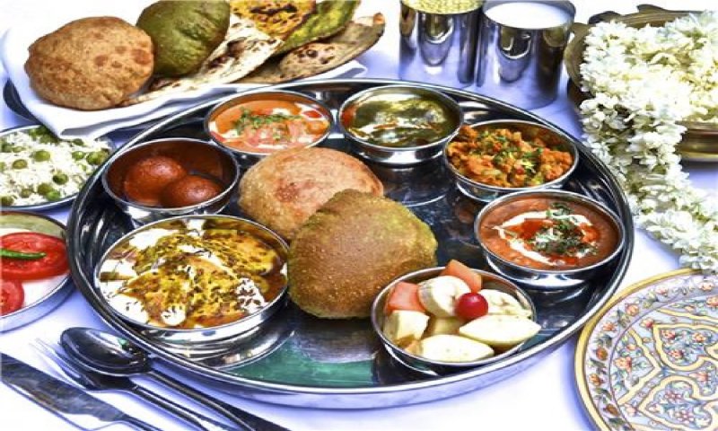 Chhattisgarh Famous Food: स्ट्रीट फूड खाने के हैं शौकिन, तो जाएं छत्तीसगढ़ जहां अनोखे अंदाज में मिलेगा खास स्वाद