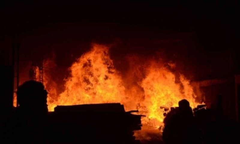 Tamil Nadu : कांचीपुरम जिले के पटाखा फैक्ट्री में लगी भीषण आग, 8 लोगों की मौत, 15 झुलसे