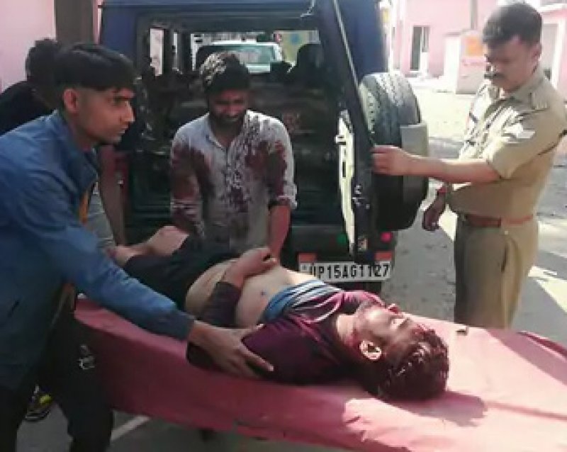 Meerut News: मेरठ में प्रेम प्रसंग के चलते युवक को पीट-पीट कर मार डाला, चार गिरफ्तार