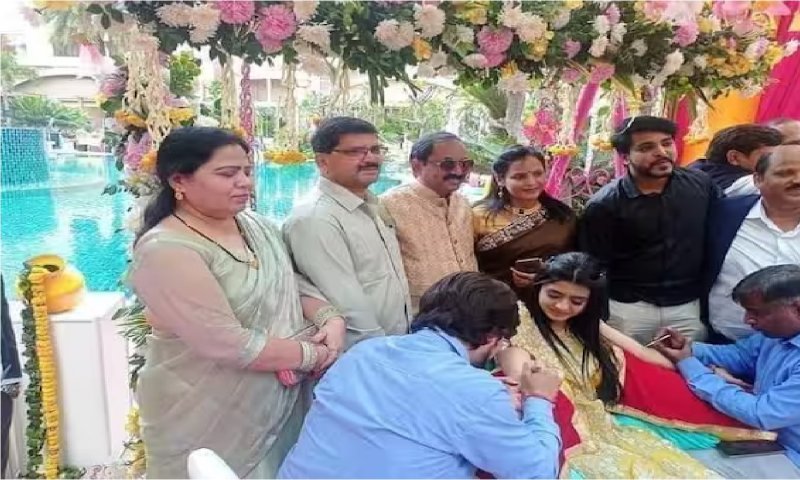 Mayawati Nephew Wedding: मायावती के भतीजे की शादी आज... हल्दी रस्म की तस्वीरें आई सामने