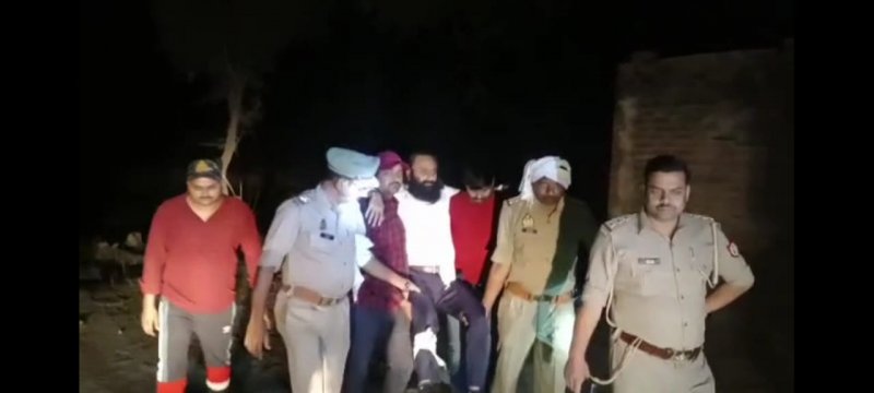 Fatehpur News: अतीक अहमद  के करीबी गैंगस्टर से पुलिस की मुठभेड़, पैर में गोली लगने से हुआ जख्मी, गिरफ्तार