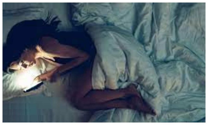 सावधान! नींद की कमी आपके गर्भधारण की संभावनाओं को कर सकती है नकारात्मक रूप से प्रभावित