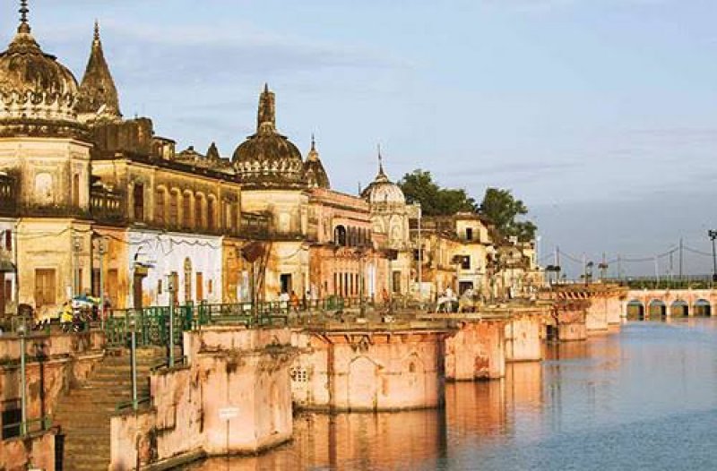Ayodhya News: रामनवमी को ऐतिहासिक बनाने के लिए रामनगरी में अधिकारी मुस्तैद