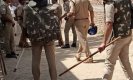 Meerut News: युवक की हत्या को लेकर बवाल, आरोपियों के घरों में लगाई आग