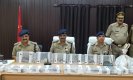 Fatehpur News: जंगल में बनाए जा रहे थे अवैध असलहे, पुलिस ने ऐसे किया पर्दाफाश 