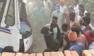 Kushinagar News: पेड़ से टकराई बस, दो की मौत, ढेड़ दर्जन घायल 