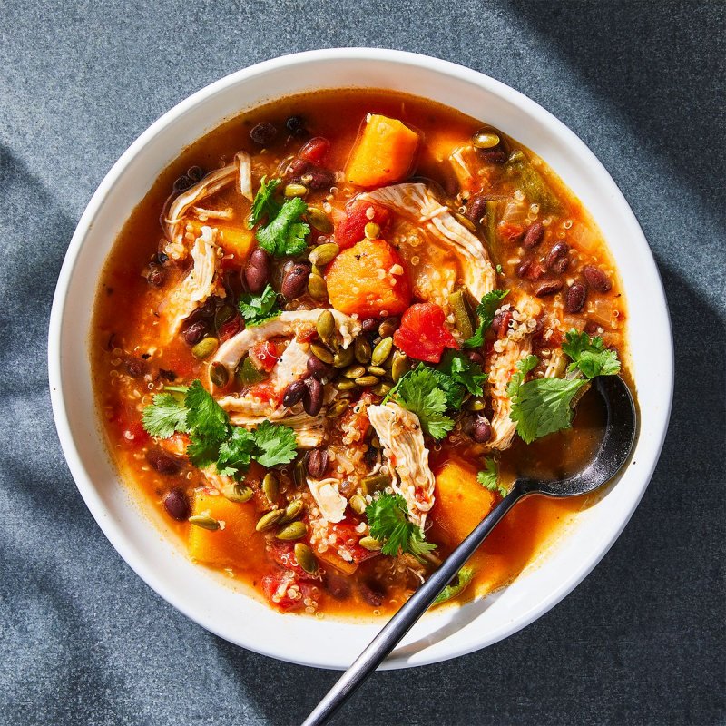 Smoky Chicken Soup Recipe: प्रोटीन से भरपूर स्मोकी चिकन क्विनोआ सूप स्वाद के साथ सेहत भी , जानिये इसकी आसान रेसिपी
