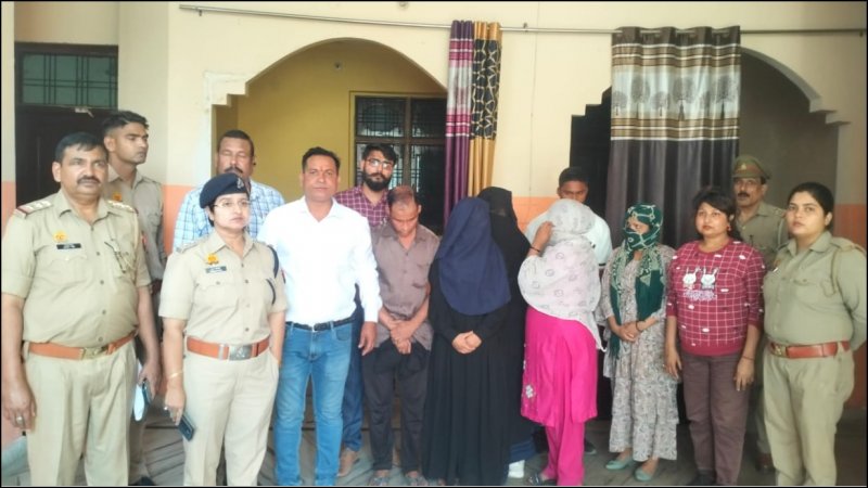 Meerut News: होटल में चल रहा था देह व्यापार, पुलिस ने युवक-युवतियों सहित सात को किया गिरफ्तार