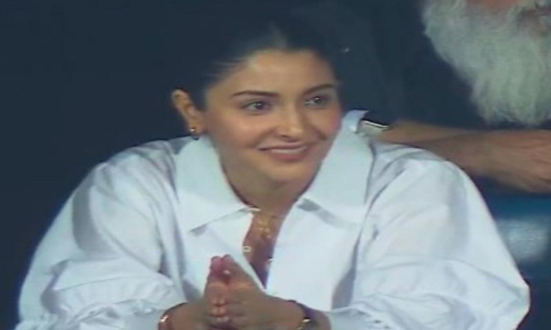 IPL 2023: विराट को चियर करने पहुंची अनुष्का शर्मा, हार के बाद ऐसा था रिएक्शन