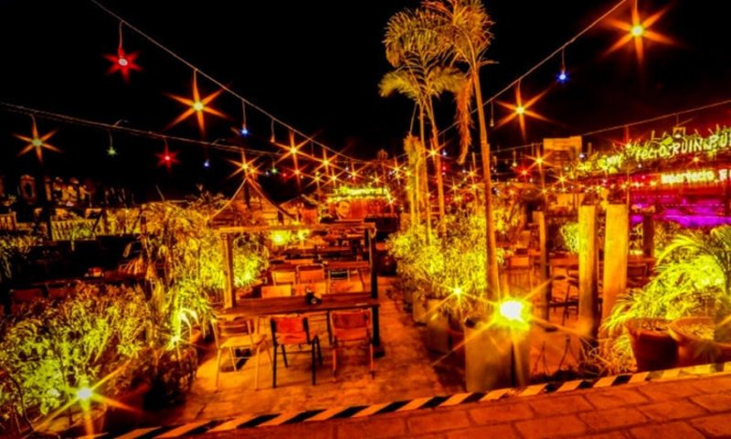 Night Out Place In Noida: रात में घूमने के लिए बेस्ट हैं Noida की ये जगहें, जहां रात में लगता है लोगों का जमावड़ा