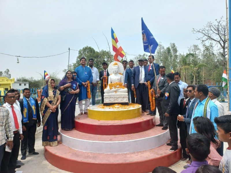 Hardoi News: डॉ. भीमराव अंबेडकर की 132वीं जयंती पर लोगों ने प्रतिमा पर किया माल्यार्पण,सुरक्षा रही चाक चौबंद