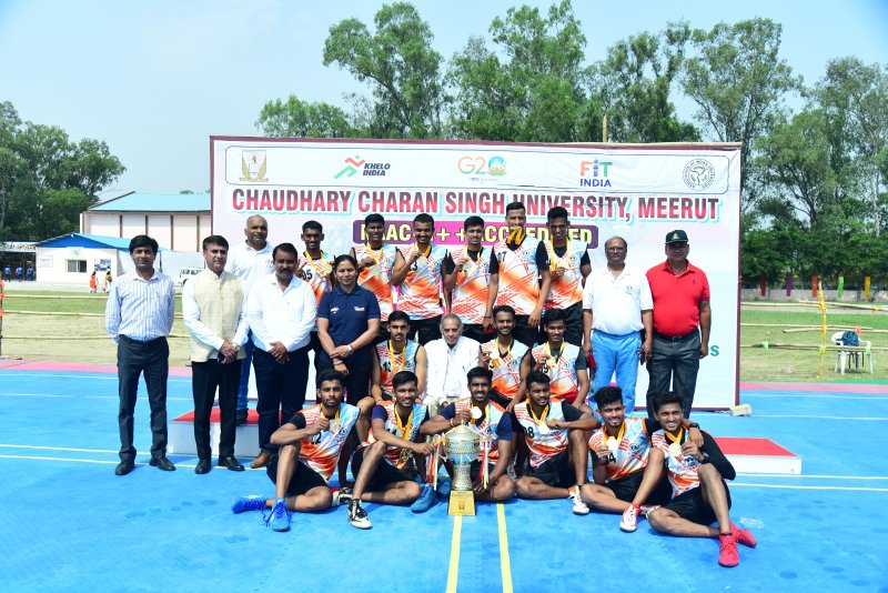 Meerut News: अंतर क्षेत्रीय अंतर विश्वविद्यालय पुरुष खो-खो के फाइनल में कोल्हापुर ने औरंगाबाद को हराया