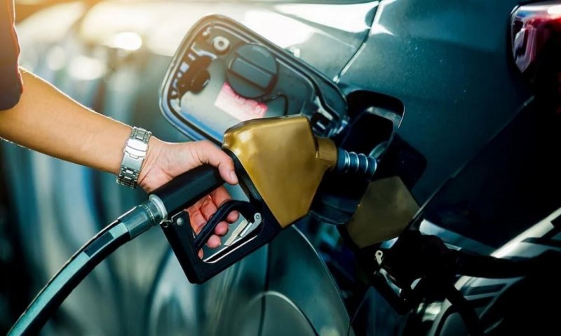 Petrol Diesel Prices: यूपी में घटे पेट्रोल-डीजल के दाम, जानें ताजा भाव