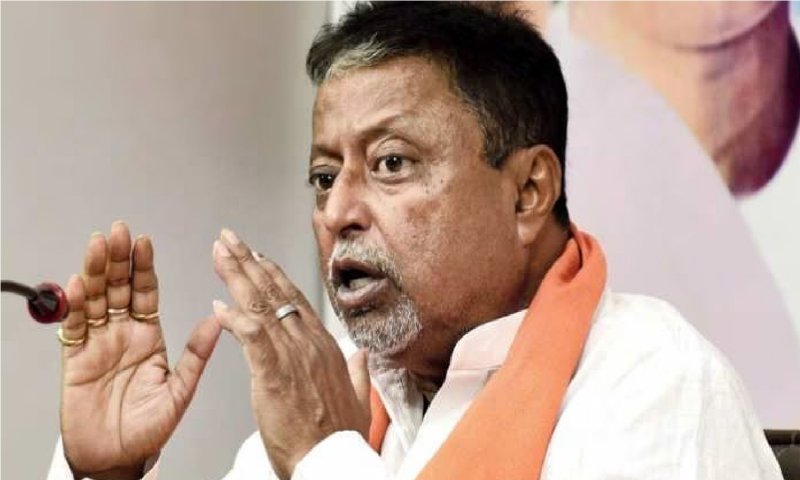 West Bengal: TMC नेता मुकुल रॉय सोमवार देर रात दिल्ली पहुंचे, बेटे ने बताया था लापता