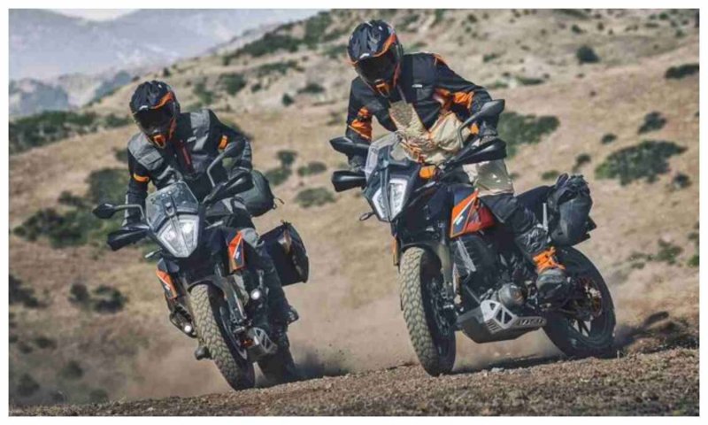 KTM  Adventure X: 373 CC लिक्विड-कूल्ड इंजन के साथ लॉन्च हुई KTM Adventur X, शानदार कीमत में मिलेंगे धांसू फीचर्स