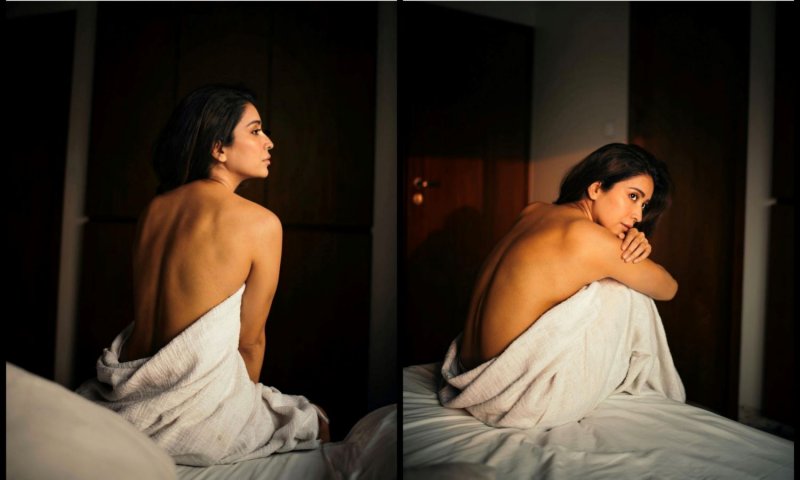 Asha Negi Goes Topless: छोटे पर्दे की इस हसीना ने बिस्तर पर टॉपलेस होकर दिए ऐसे पोज, हॉट तस्वीरों ने मचाया तहलका