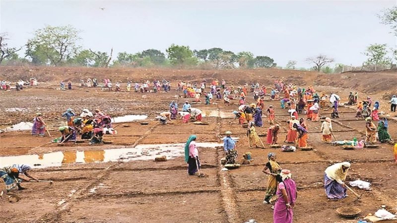 Amrit Sarovar Yojana: जल संरक्षण से बदलेगी स्थिति