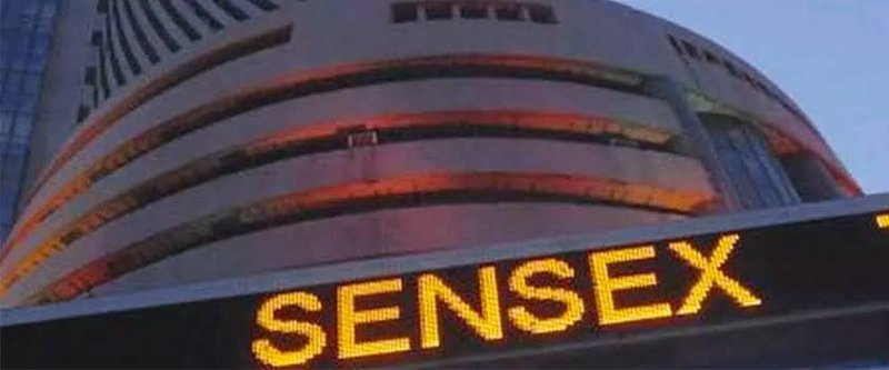 Sensex jumps 400 points to close at over 60,050, Nifty at 17,743