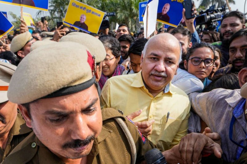 Delhi Liquor Policy Case: मनीष सिसोदिया को फिर बड़ा झटका, राउज एवेन्यू कोर्ट ने न्यायिक हिरासत 14 दिन बढ़ाई