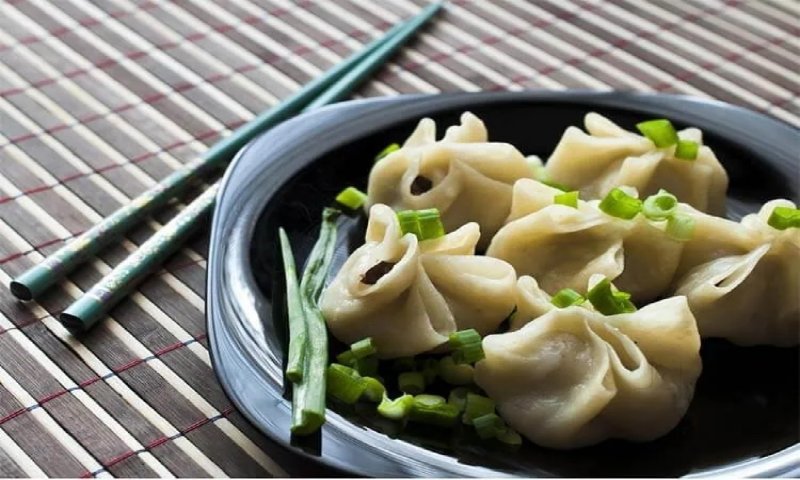 Famous Momos Shop In Noida: नोएडा में मोमोज का मजा लेने के बेस्ट हैं ये जगहें, जहां मिलता है मजेदार स्वाद