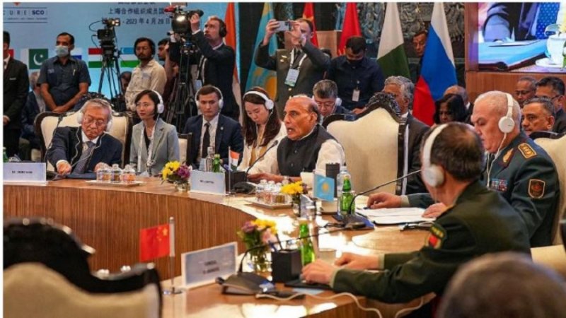 SCO Summit 2023: आतंकवाद बड़ा खतरा, क्राउड फंडिंग जैसे तरीकों का हो रहा इस्तेमाल, मीटिंग में बोले राजनाथ सिंह