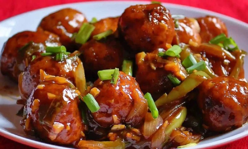 Suji Manchurian Recipe: झटपट घर पर बनाइये सूजी मंचूरियन, रेस्टोरेंट का स्वाद भी इसके आगे लगेगा फीका