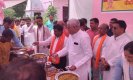 Amethi News: केंद्रीय मंत्री स्मृति ईरानी ने भंडारा में लिया हिस्सा