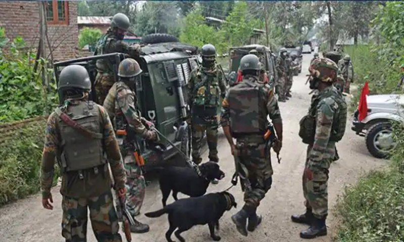 Jammu & Kashmir Encounter: जम्मू कश्मीर में सेना का एंटी टेरर ऑपरेशन जारी, राजौरी में दो आतंकियों को किया ढ़ेर