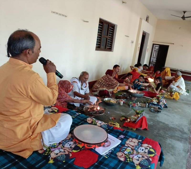 Amethi News: बुद्ध पूर्णिमा के अवसर पर 1100 घरों में हुआ यज्ञ, गायत्री परिवार ने कराया आयोजन