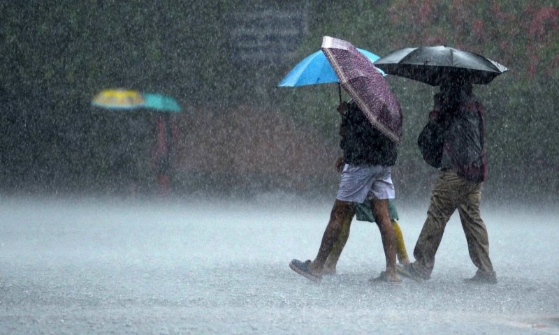 Aaj Ka Mausam 8 May 2023: चक्रवाती तूफान मोचा ले रहा भयंकर रूप, देश के कई इलाकों में भारी बारिश का अलर्ट