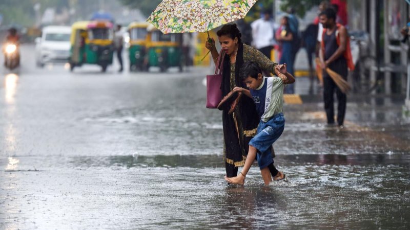 Aaj Ka Mausam 9 May 2023: तेजी से आगे बढ़ रहा तूफान मोचा, कई राज्यों में अलर्ट जारी, तेज हवाओं के साथ भारी बारिश की आशंका