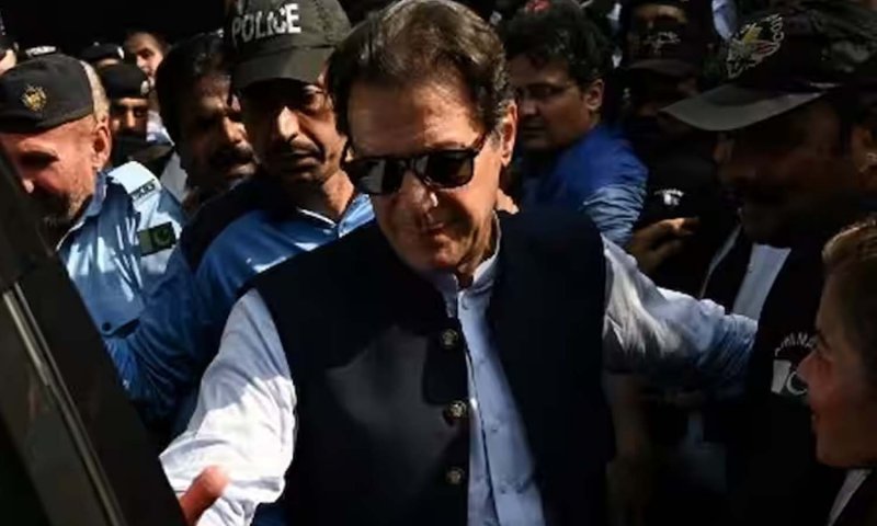 Imran Khan Arrest Case: इमरान की गिरफ्तारी पर हाईकोर्ट सख्त, कहा-वजह बताएं वरना प्रधानमंत्री को बुलाएंगे