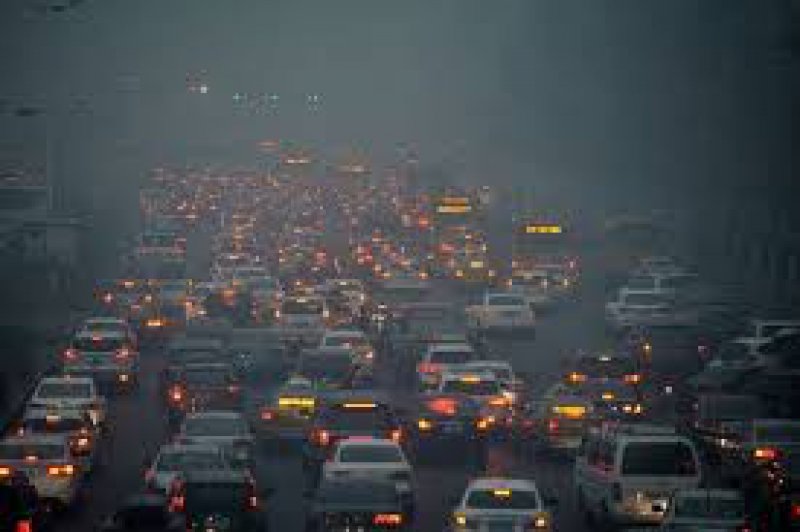 China Pollution: चीन में अधिक गाड़ियों की बिक्री बनी मुसीबत, प्रदूषण कम करने के लिए सरकार उठा रही कदम